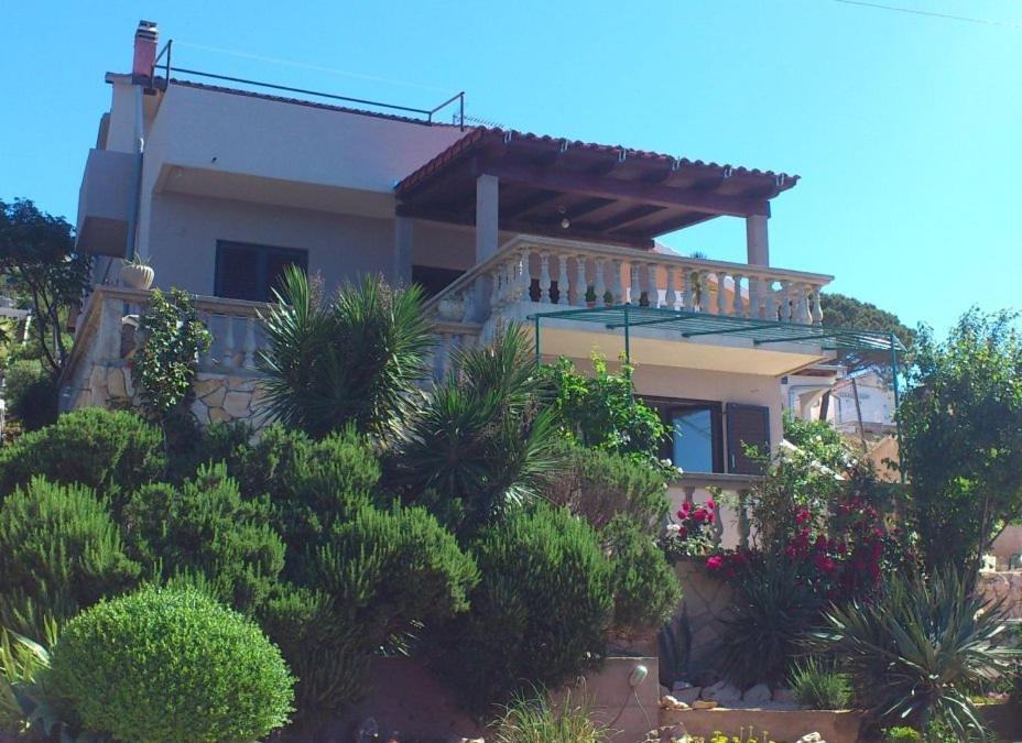 Apartments Miranda Kaprije Exterior foto